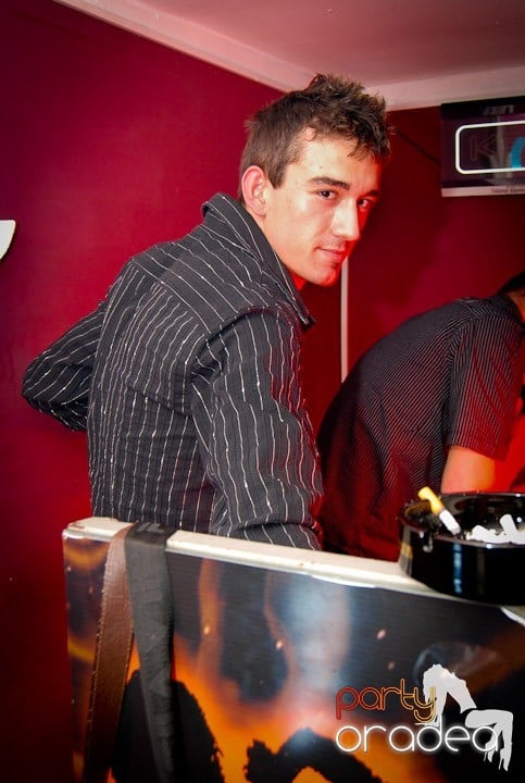 Massive House Attack în Club Atti's,