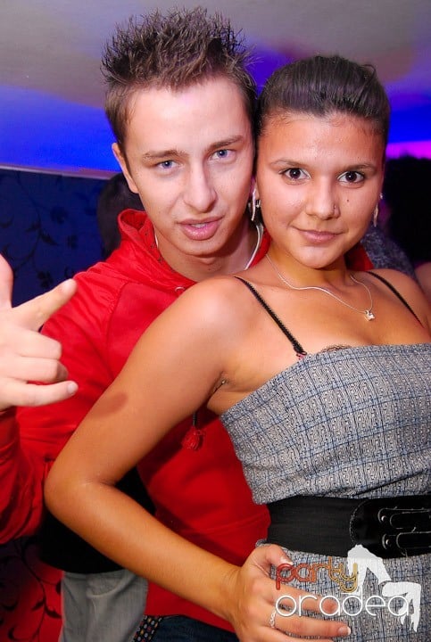 Massive House Attack în Club Atti's,