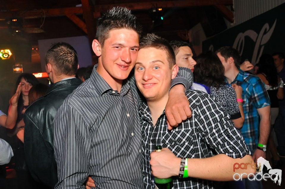 Megapetrecere cu DJ Bíró în Disco Faház, 