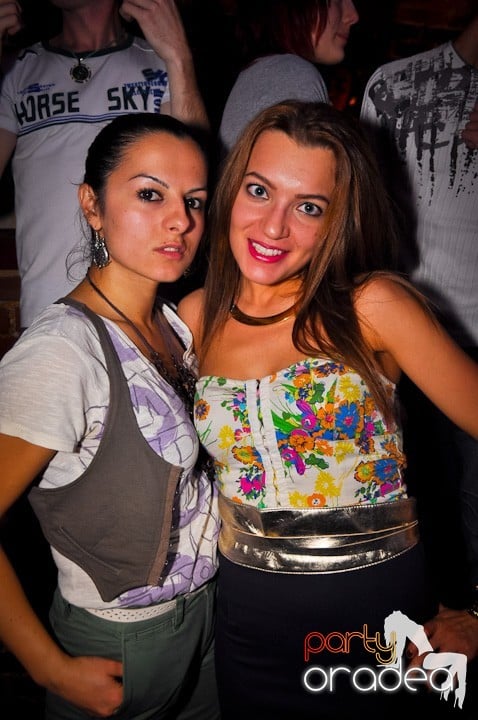 Miercuri în Club Escape, 