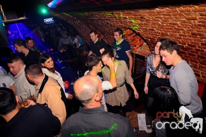 Miercuri noaptea e party în Escape!,