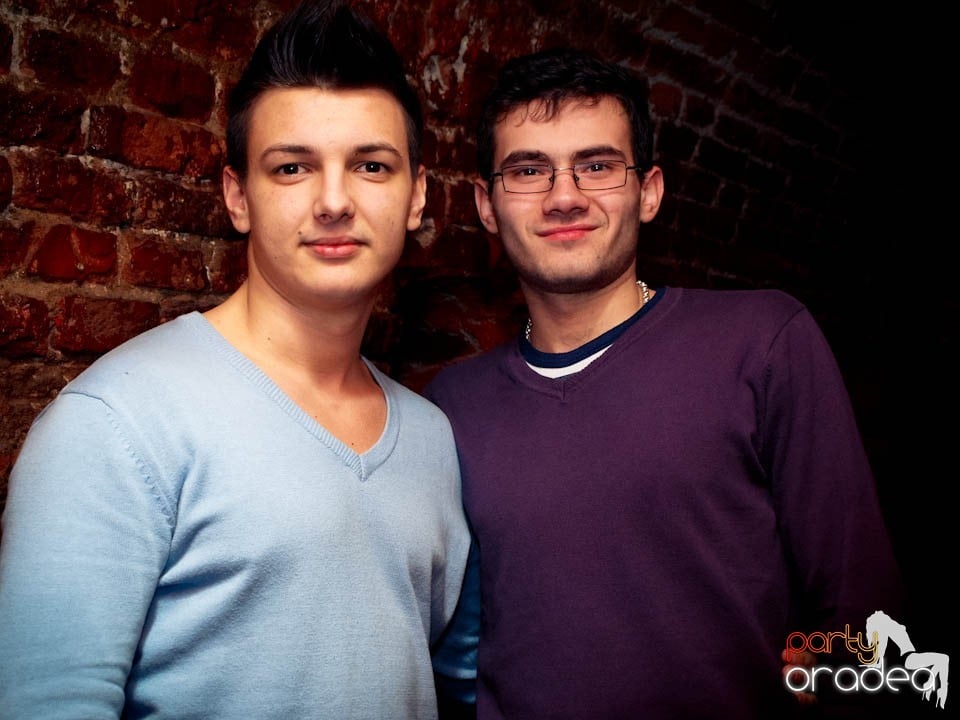 Miercuri noaptea în Club Escape, 