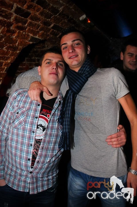 Miercuri seara e party în Escape, 