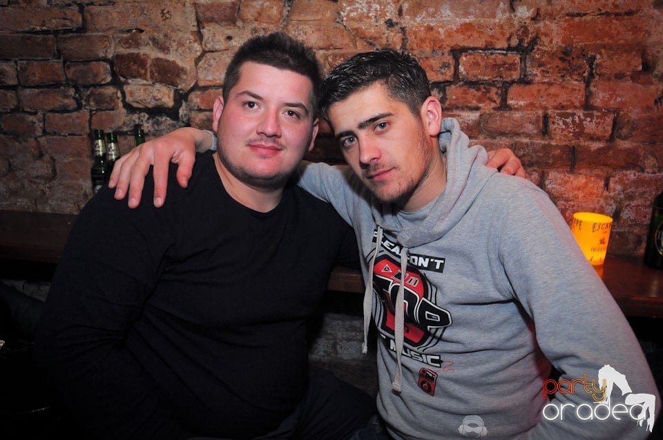 Muzică bună şi distracţie maximă în Escape,
