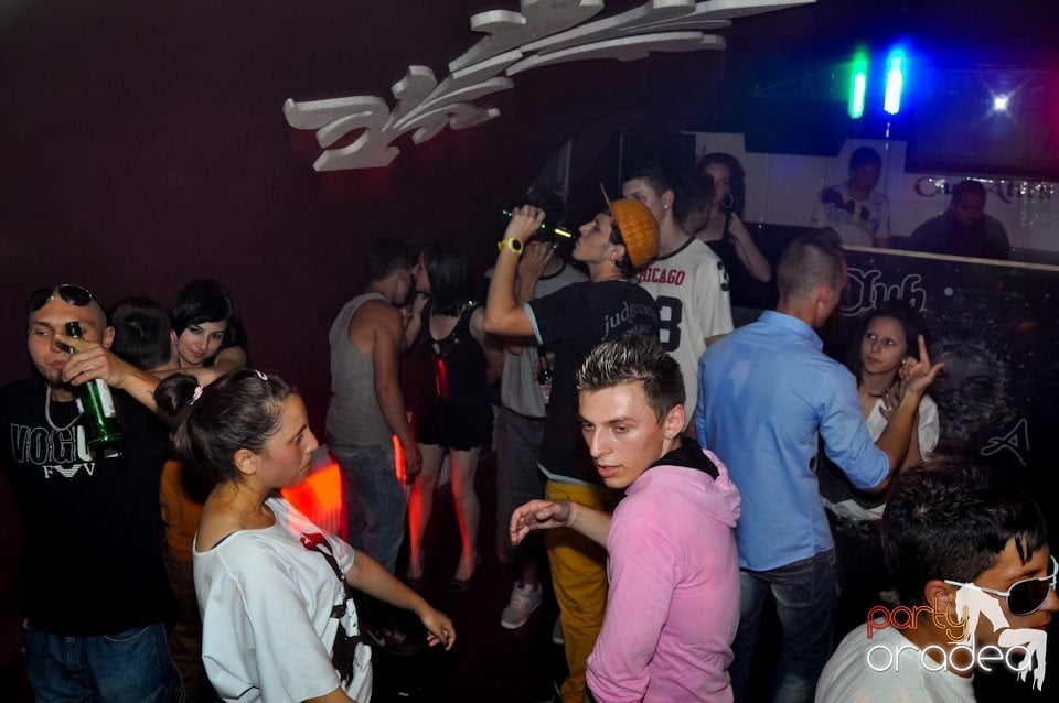 New Face Party în Club Atti's, 
