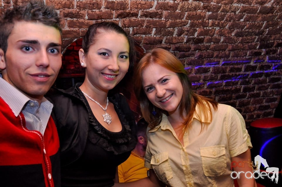 O nouă petrecere studenţească tip NMD,