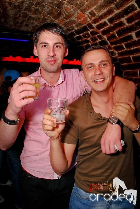 O zi obişnuită în Escape - party la maxim!,