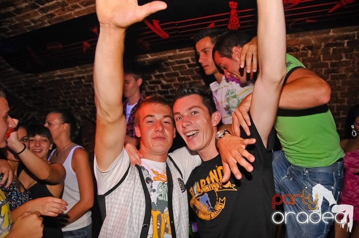Party all night, 