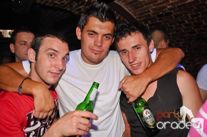 Party all night, 