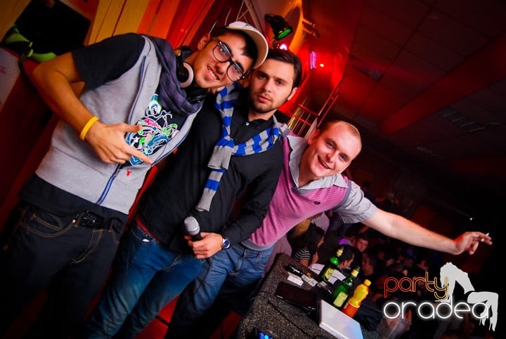 Party cu DJ Cristiano şi MC Dany, Student's Place
