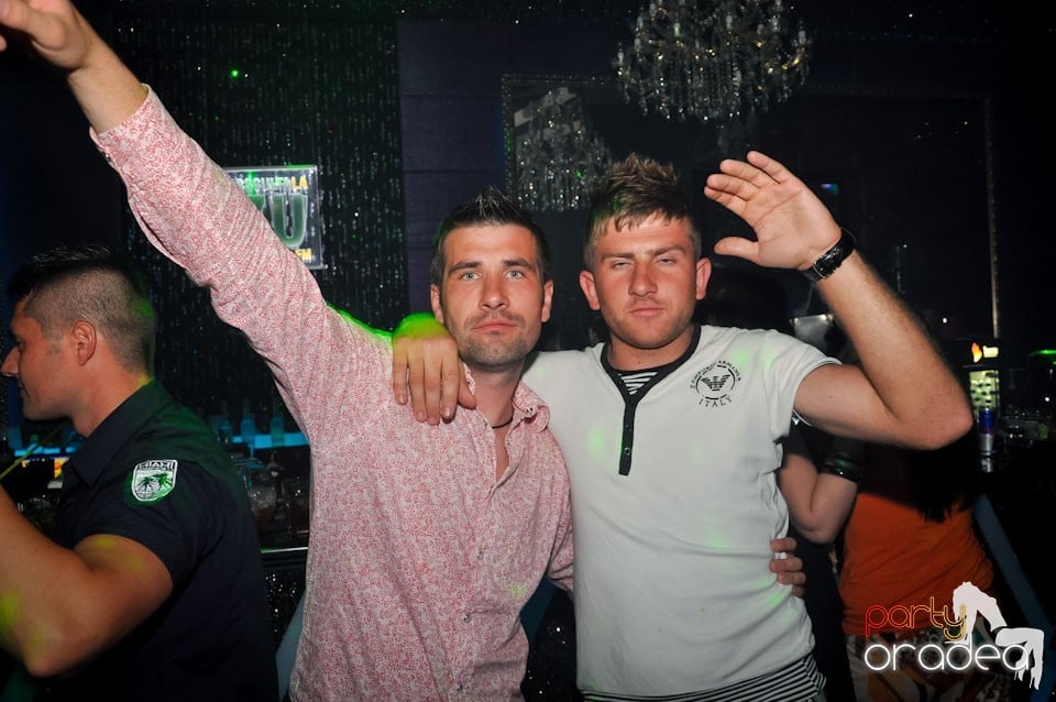 Party cu Roboman în The One, 