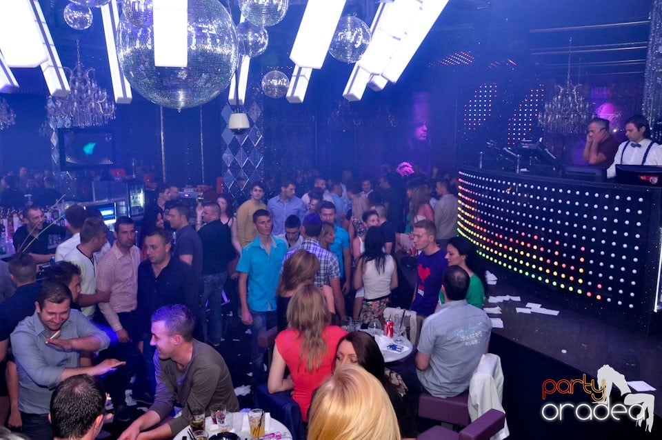 Party cu Roboman în The One, 