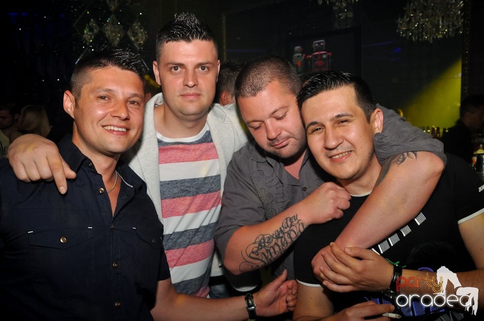 Party cu Roboman în The One, 