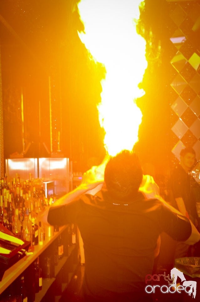 Party cu Roboman în The One, 