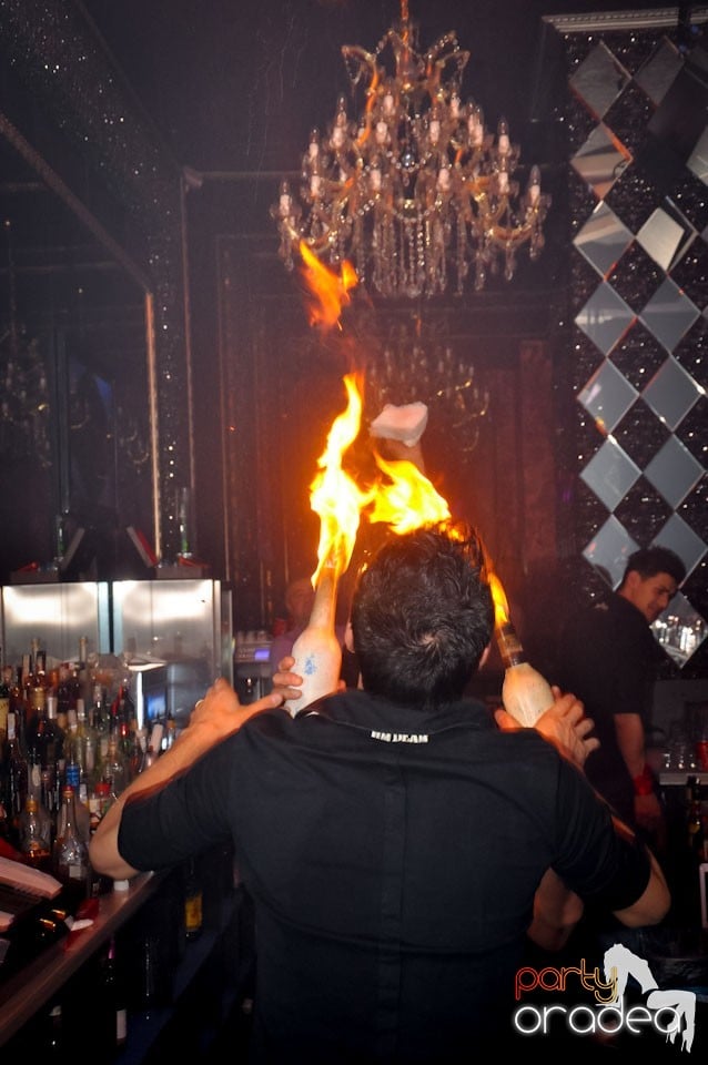 Party cu Roboman în The One, 