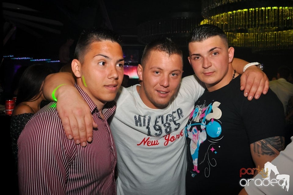 Party cu Roboman în The One, 