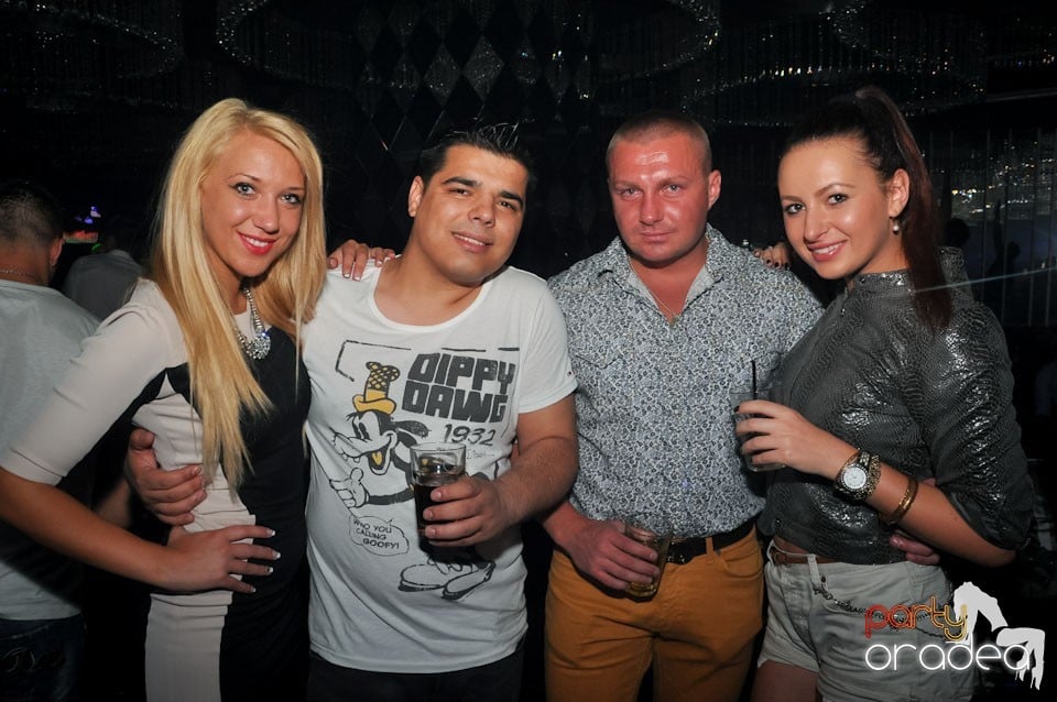 Party cu Roboman în The One, 