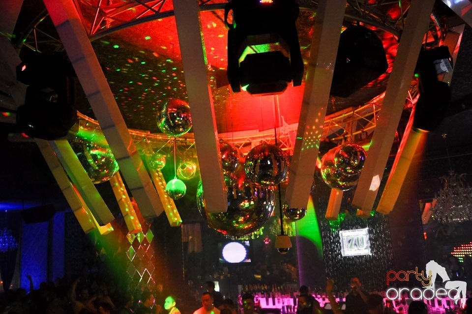 Party cu Roboman în The One, 