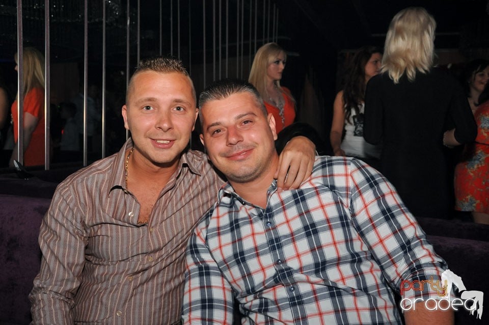 Party cu Roboman în The One, 