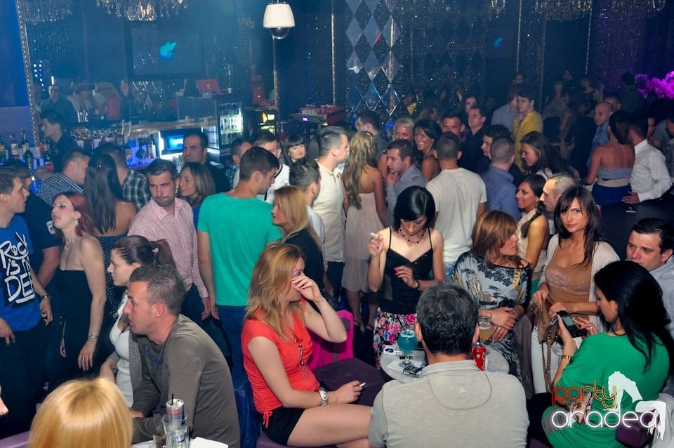 Party cu Roboman în The One, 