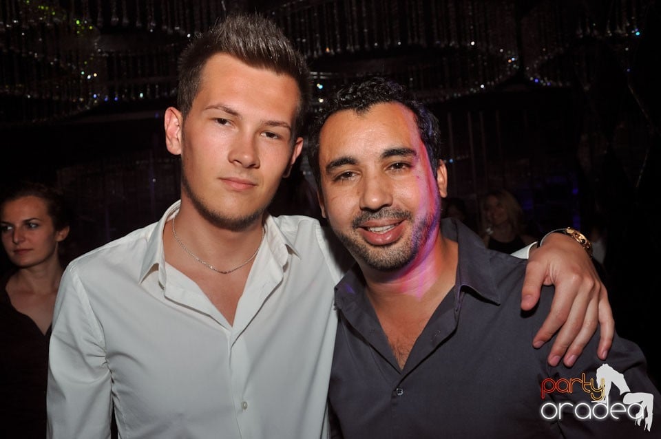 Party cu Roboman în The One, 