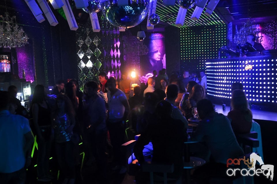 Party cu Roboman în The One, 