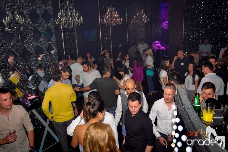 Party cu Roboman în The One, 