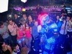 Party cu Roboman în The One