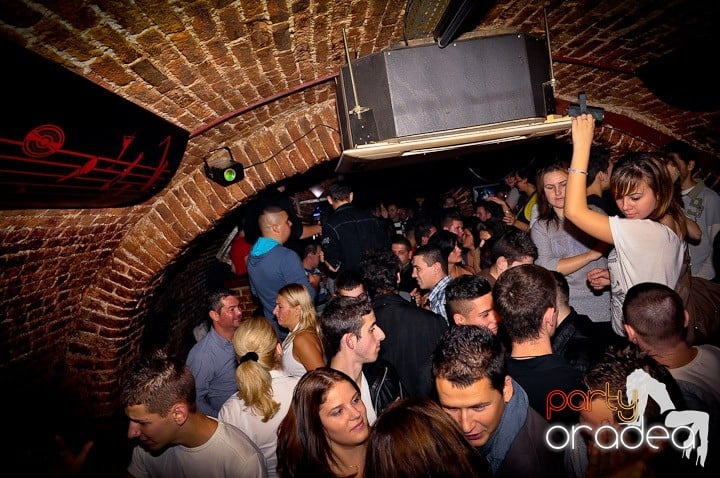 Party @ Escape, 