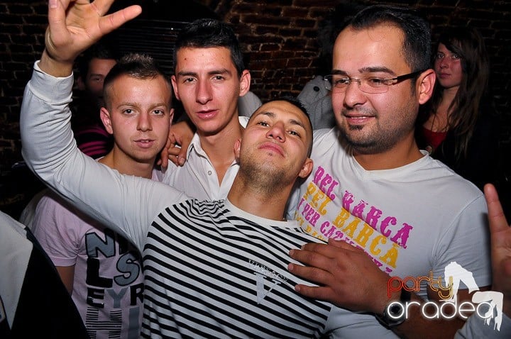 Party @ Escape, 