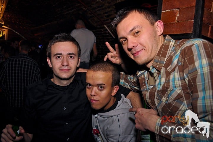 Party @ Escape, 