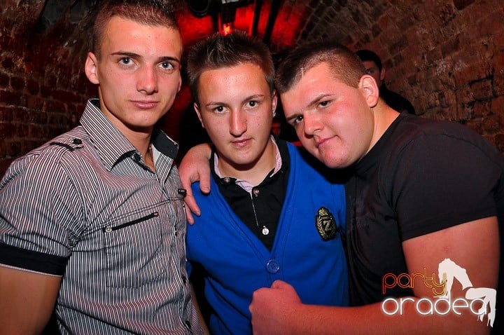 Party @ Escape, 