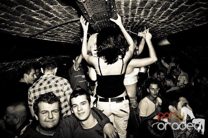 Party @ Escape, 