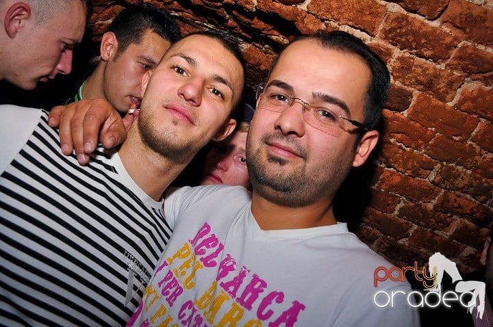 Party @ Escape, 