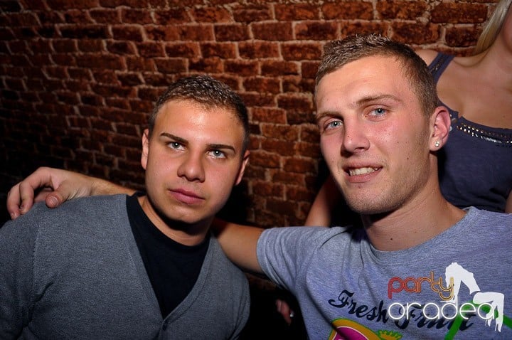 Party @ Escape, 