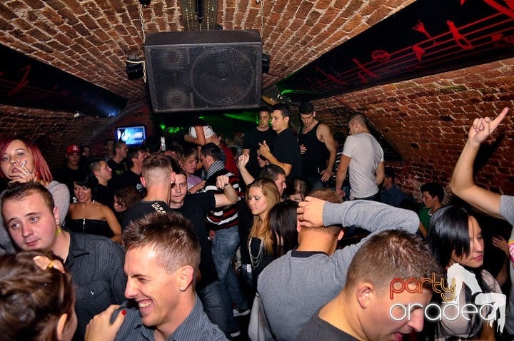 Party @ Escape, 