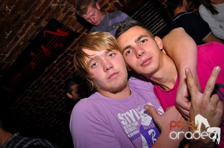 Party @ Escape, 