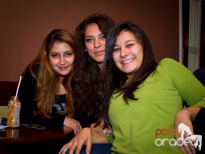 Party în Chanson, 