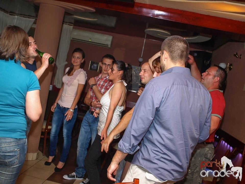 Party în Chanson, 