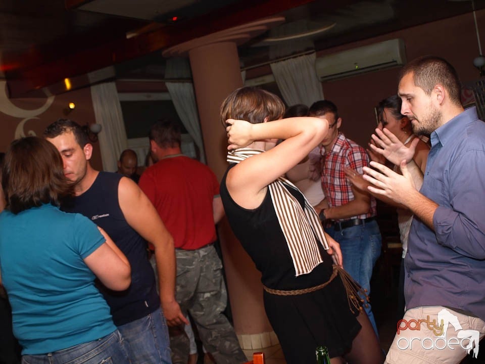 Party în Chanson, 