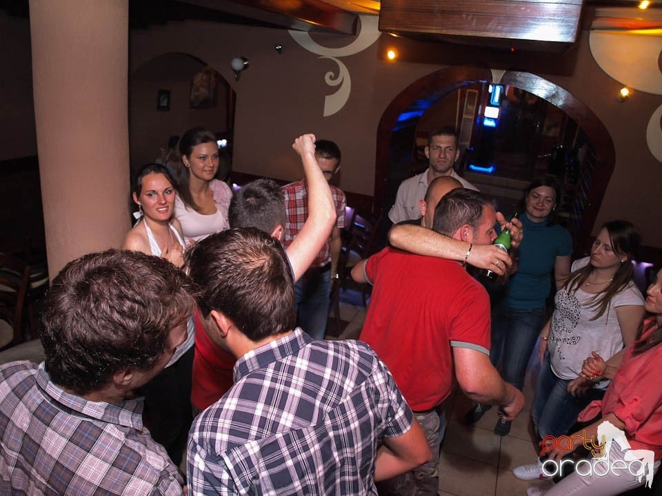 Party în Chanson, 