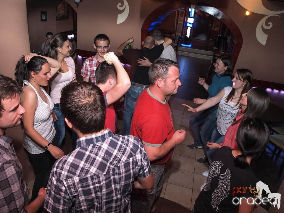 Party în Chanson, 