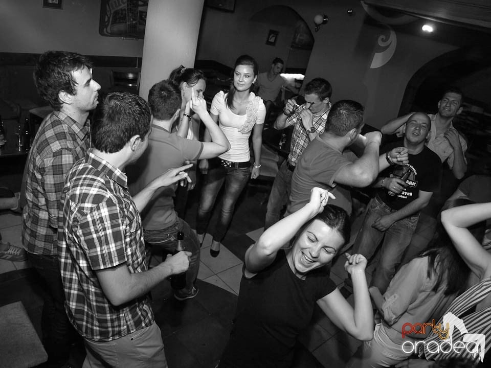Party în Chanson, 