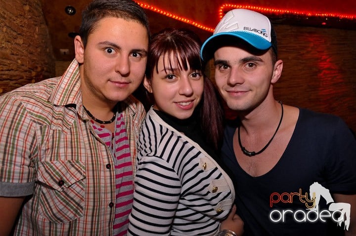 Party în Club Downtown, 