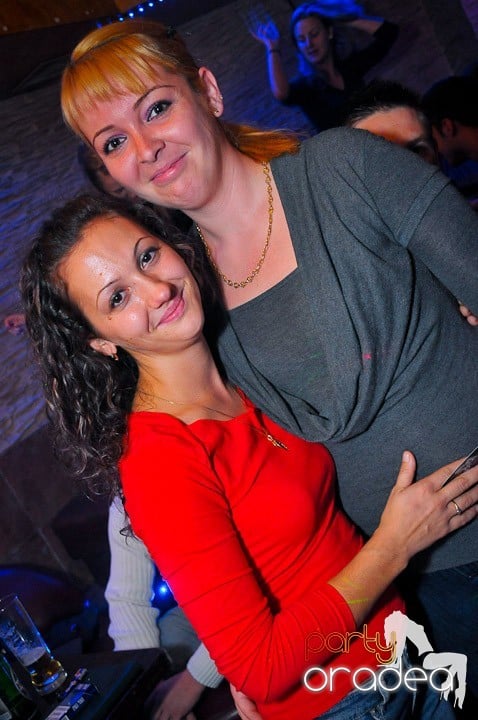Party în Club Downtown, 