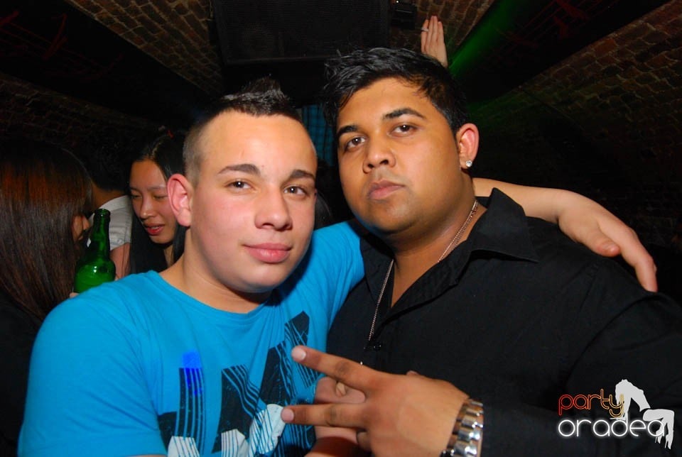 Party în Club Escape, 