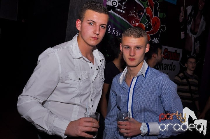 Party în Club Heat, 