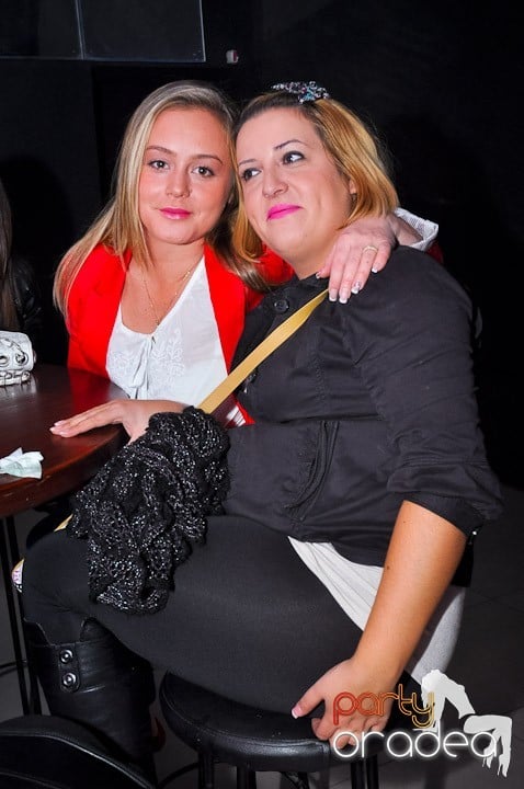 Party în Club Heat, 