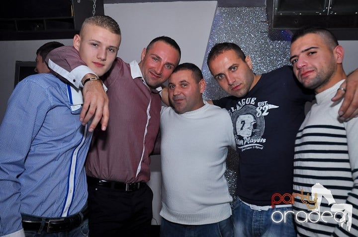 Party în Club Heat, 