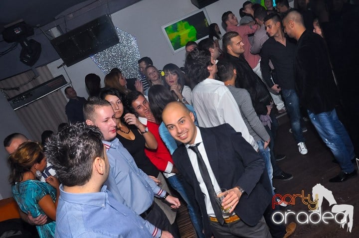 Party în Club Heat, 